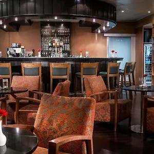 hotel-moevenpick-nuernberg-airport.com-bavaria.com/